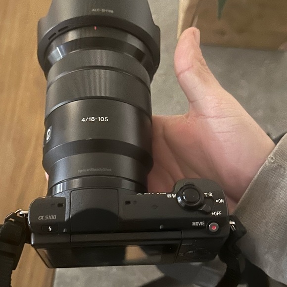 SONY A5100 package - Picture 3 of 5